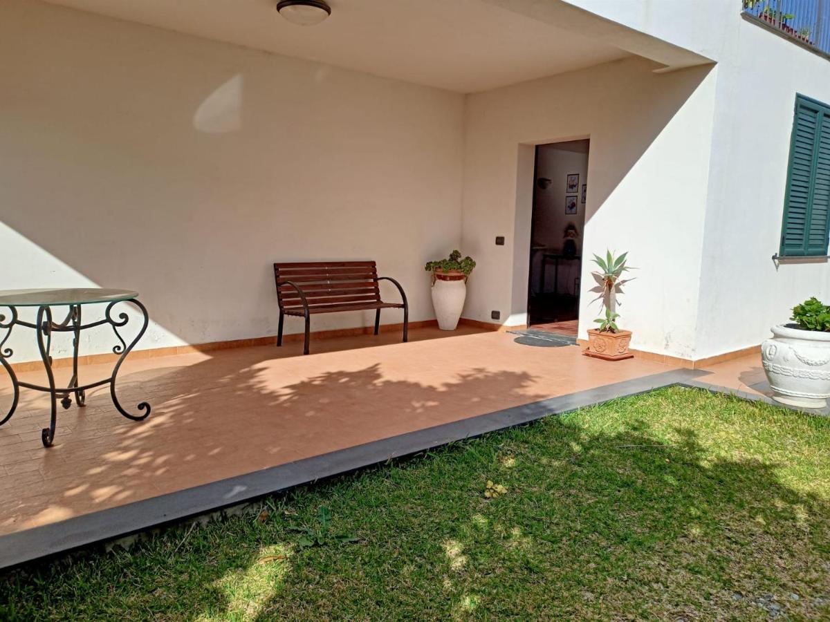 Bed and Breakfast A Nespulara Galati Marina Exterior foto